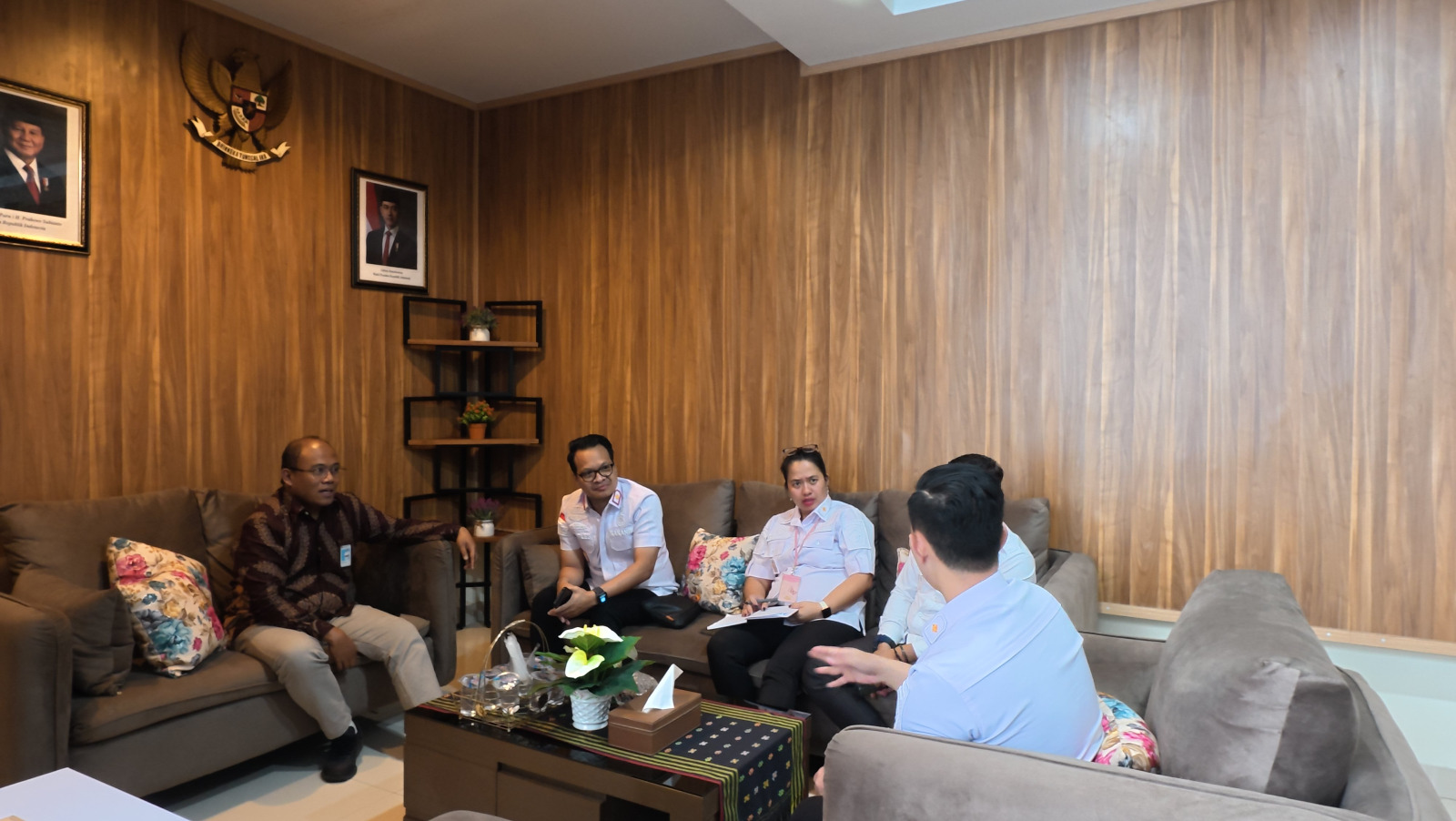 TINGKATKAN AKUNTABILITAS, CHARLES CHRISTIAN JALIN KERJASAMA DENGAN KPPN RUTENG